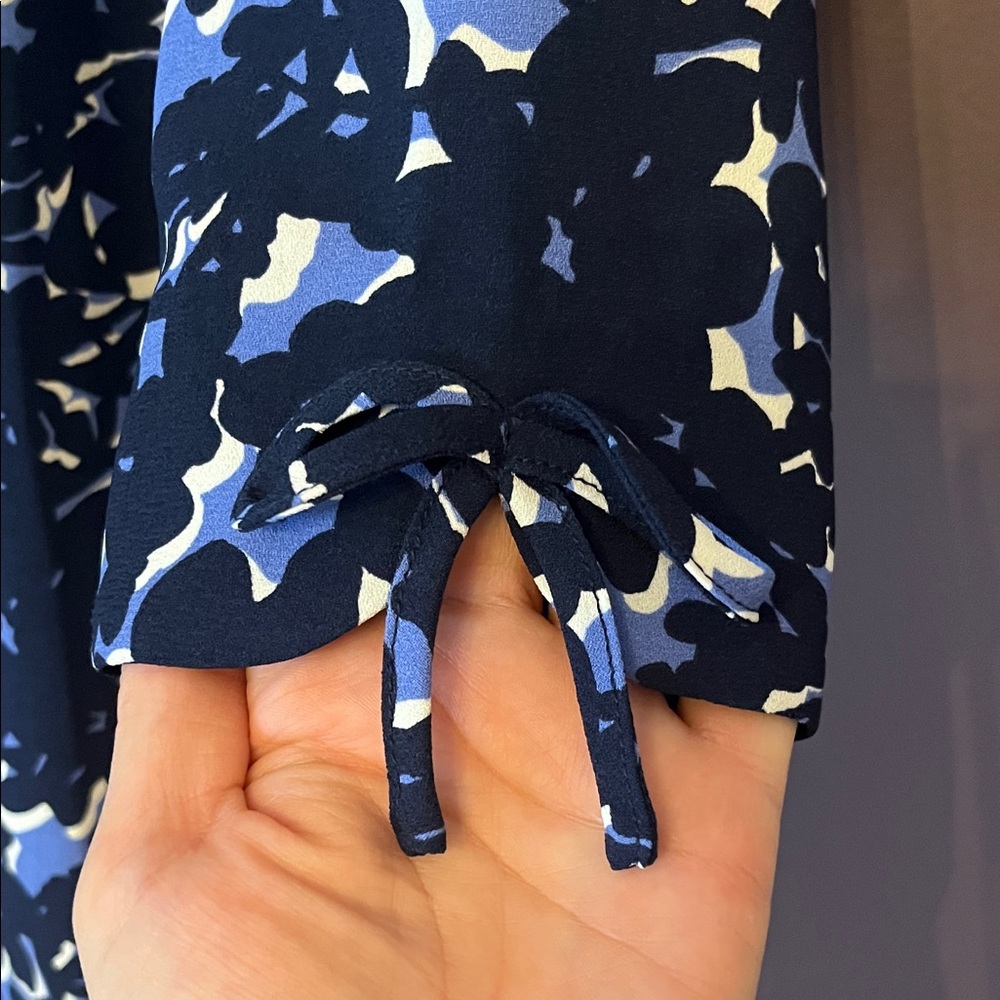 Navy Blue, Black and White Floral Size 14 Midi women’s Dress - Picture 4 of 7